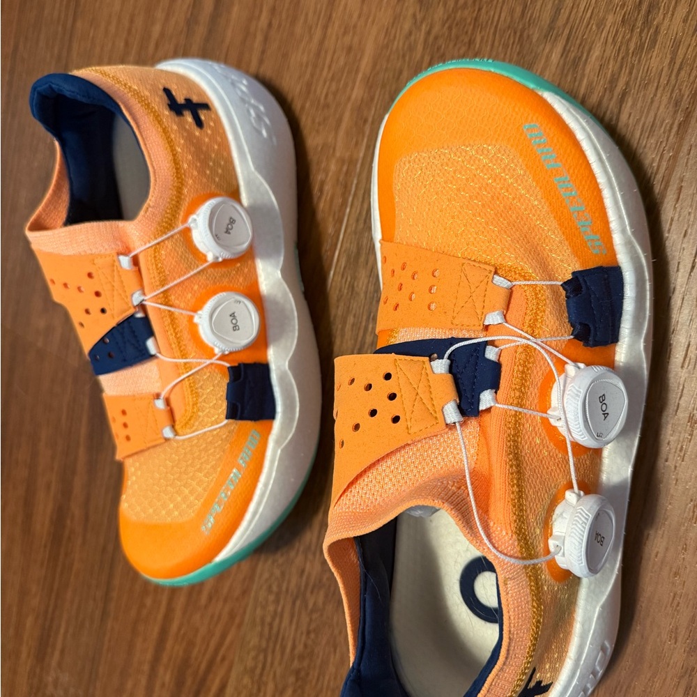 Womens Speedland Orange Trail Running Shoes